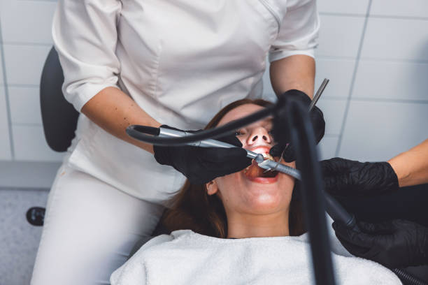 Best Broken or Cracked Tooth Emergency Dentist in North Miami Beach, FL